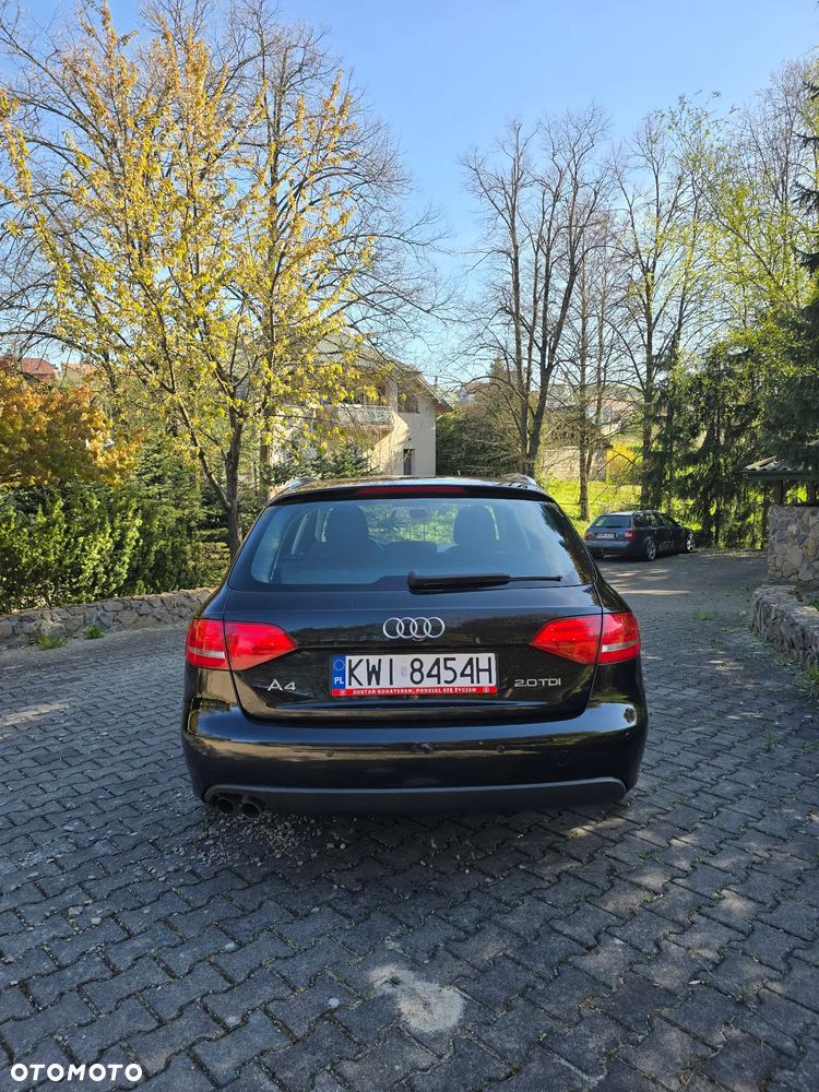 Audi A4 Avant 2.0 TDI DPF Ambiente - 16