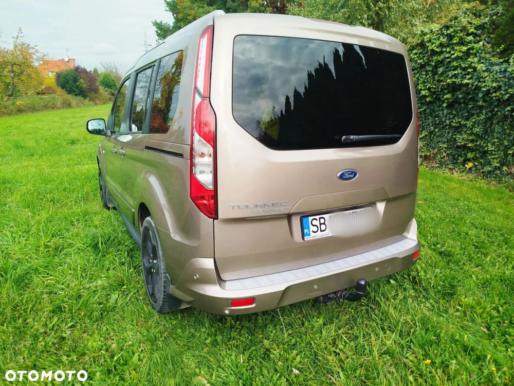 Ford Tourneo Connect 1.5 TDCi Titanium - 18