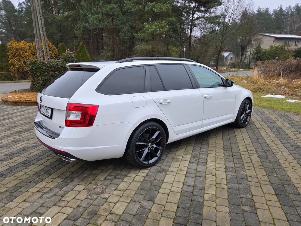 Skoda Octavia 2.0 TDI DSG RS - 12