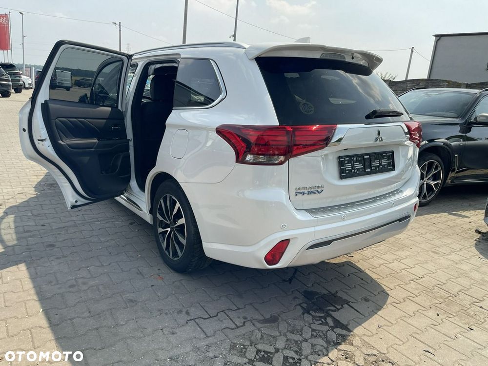 Mitsubishi Outlander 2.4 4WD Spirit+ - 8