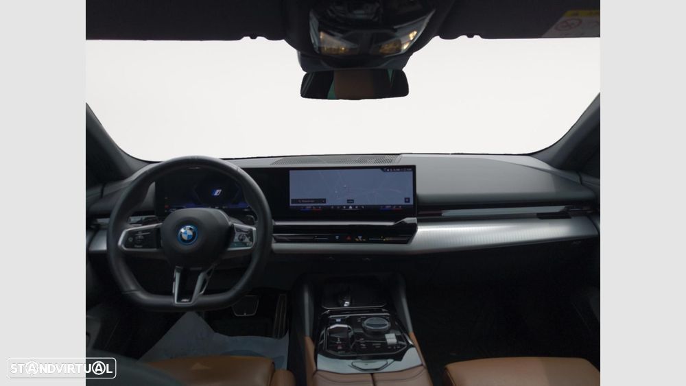 BMW 530 e Pack Desportivo M - 11