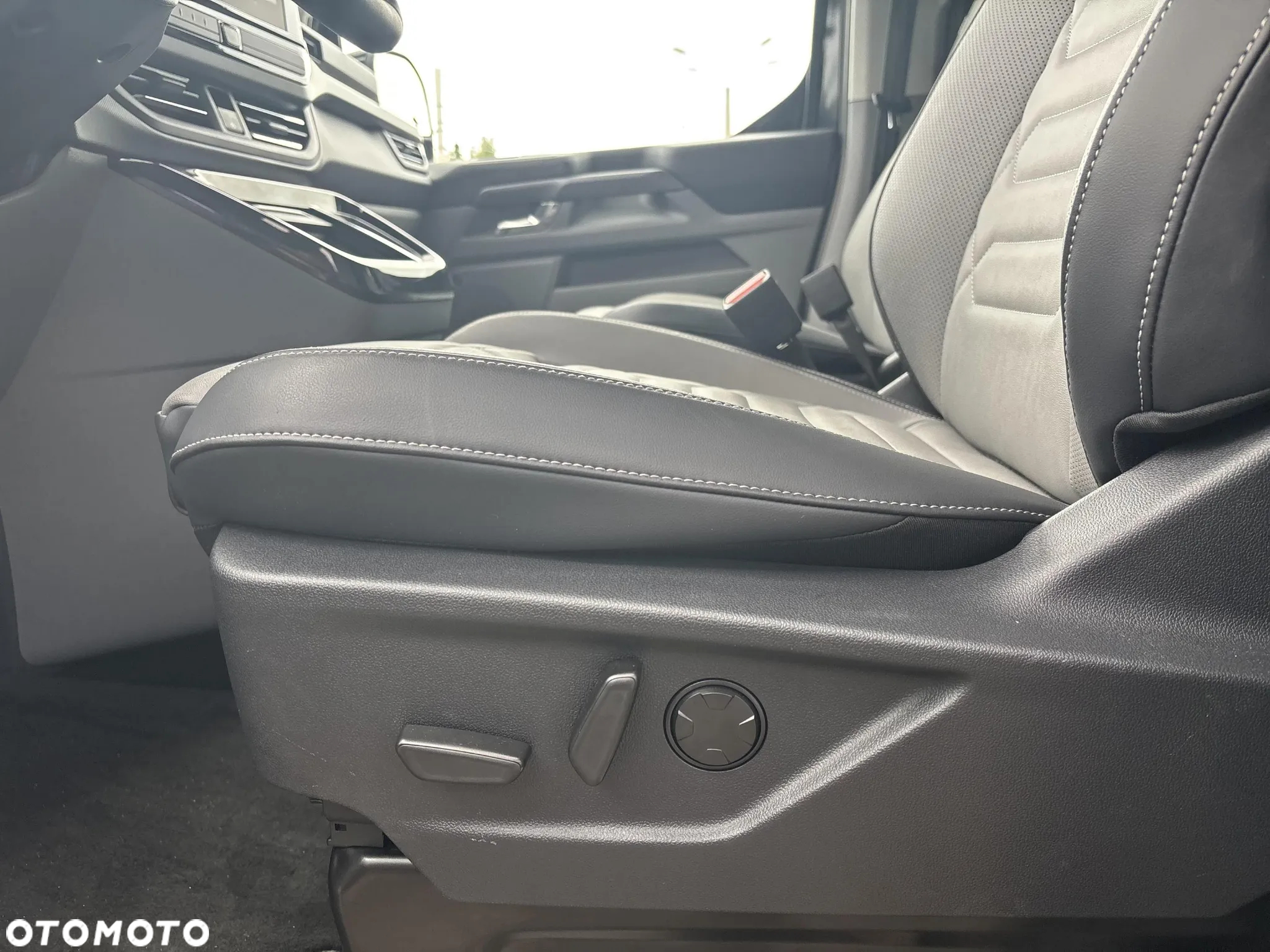 Ford Tourneo Custom 2.0 EcoBlue 320 L2 Titanium - 10