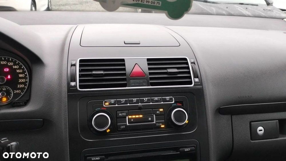 Volkswagen Touran 1.6 TDI DPF BlueMotion Technology STYLE - 15