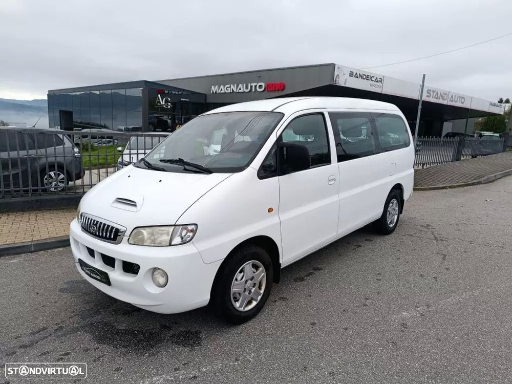 Hyundai H-1 - 1