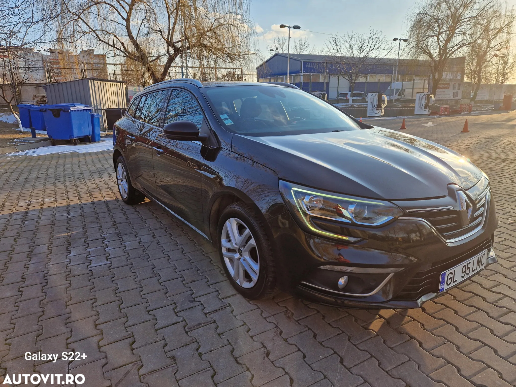 Renault Megane BLUE dCi EDC Limited - 3