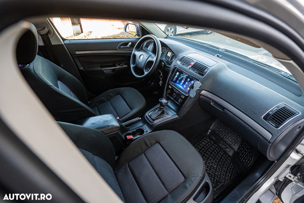 Skoda Octavia 1.9 TDI Ambiente DSG - 8