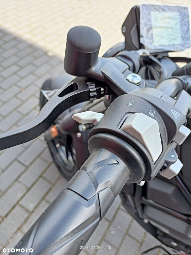 Zontes 125C - 10