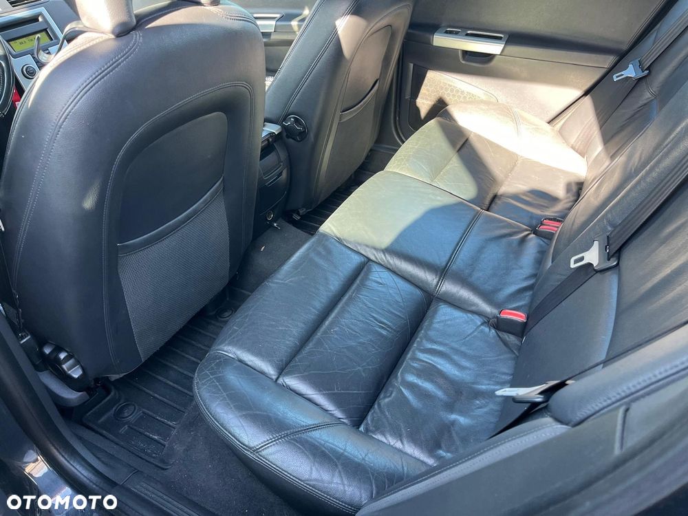 Volvo V50 1.6D DPF DRIVe - 11