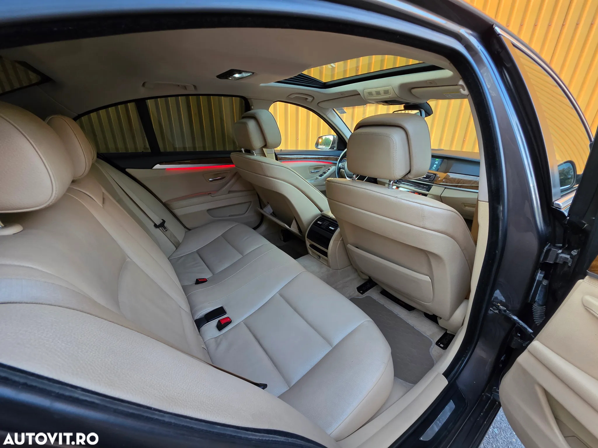 BMW Seria 5 520d - 4