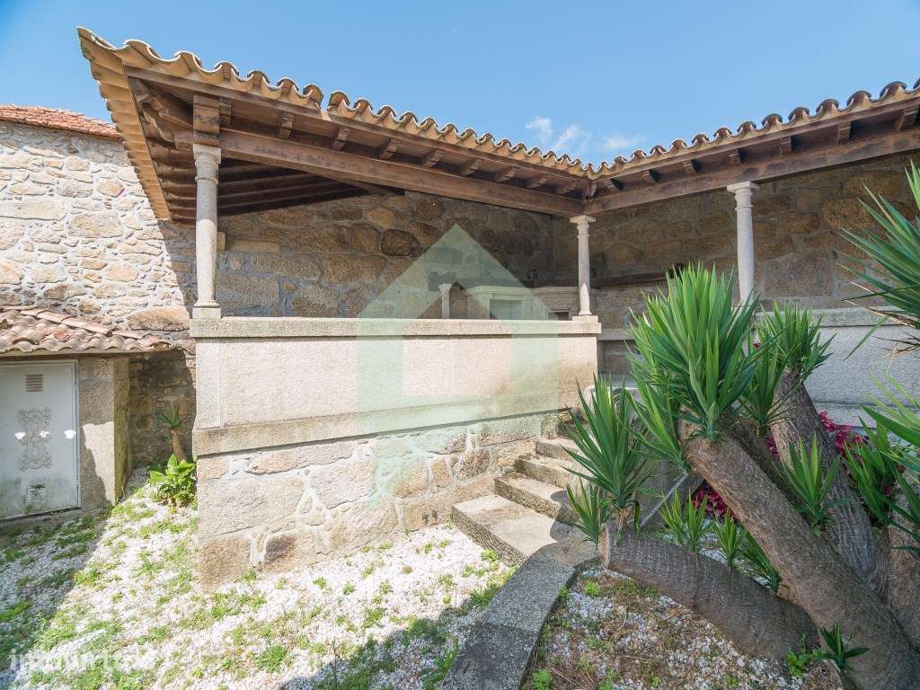 Moradia de granito totalmente restaurada em Creixomil, Barcelos - Grande imagem: 5/19