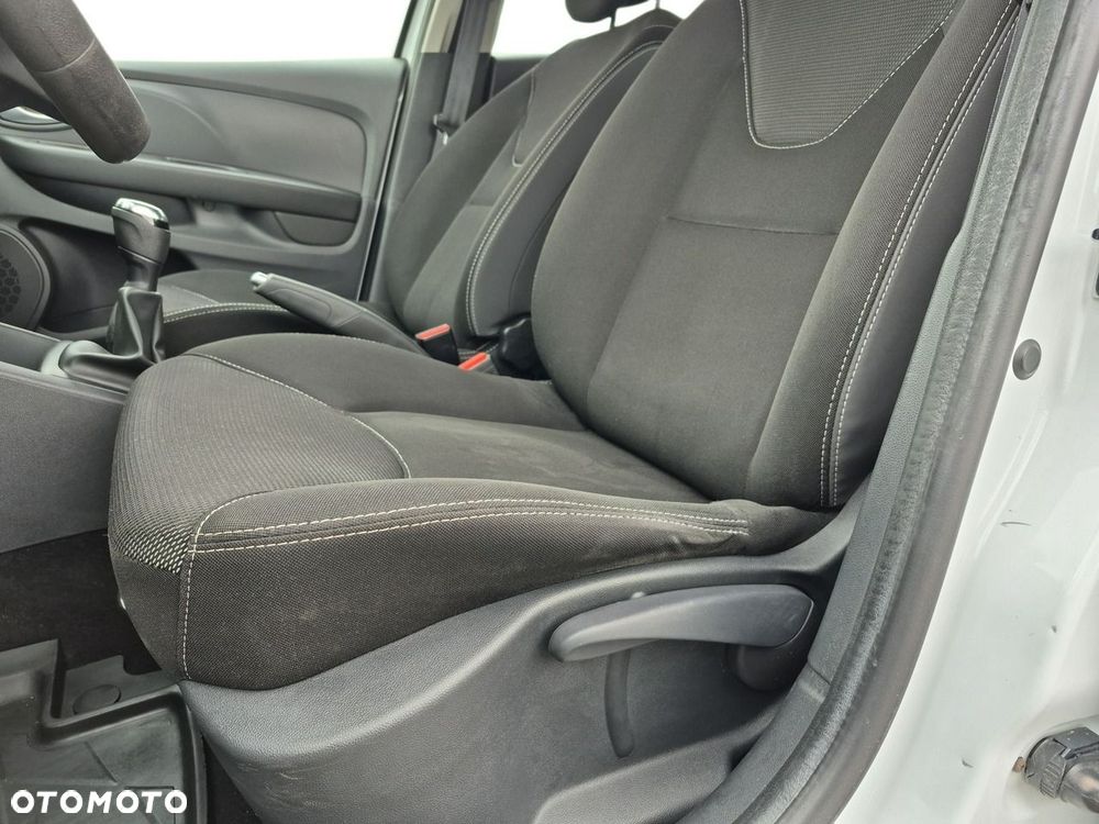 Renault Clio - 12