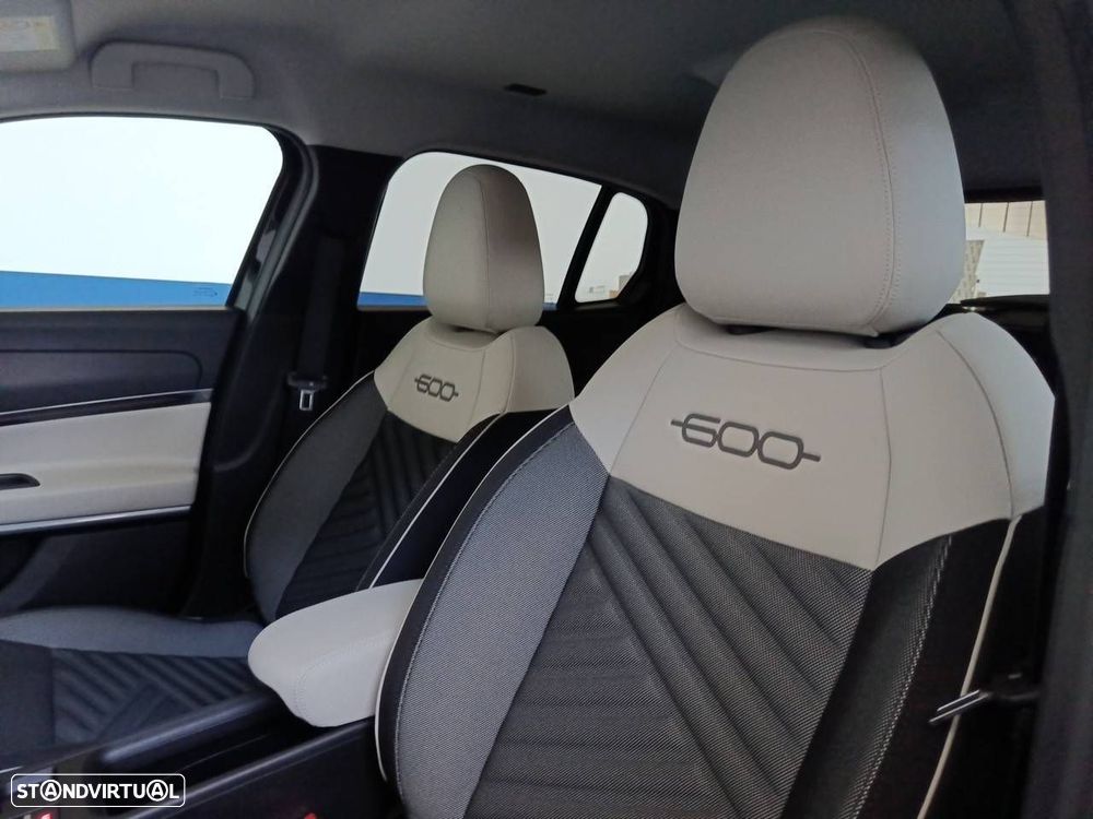 Fiat 600 1.2 Hybrid La Prima - 9