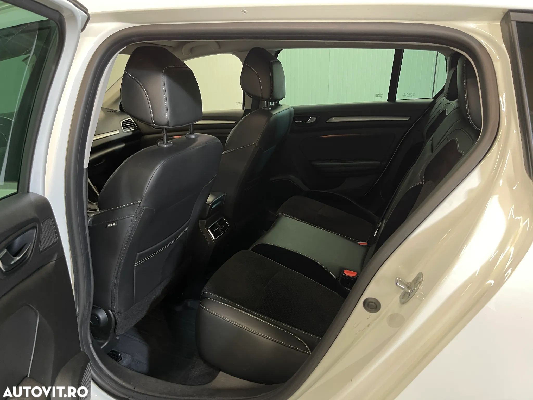 Renault Megane Estate Blue dCI EDC Intens - 11