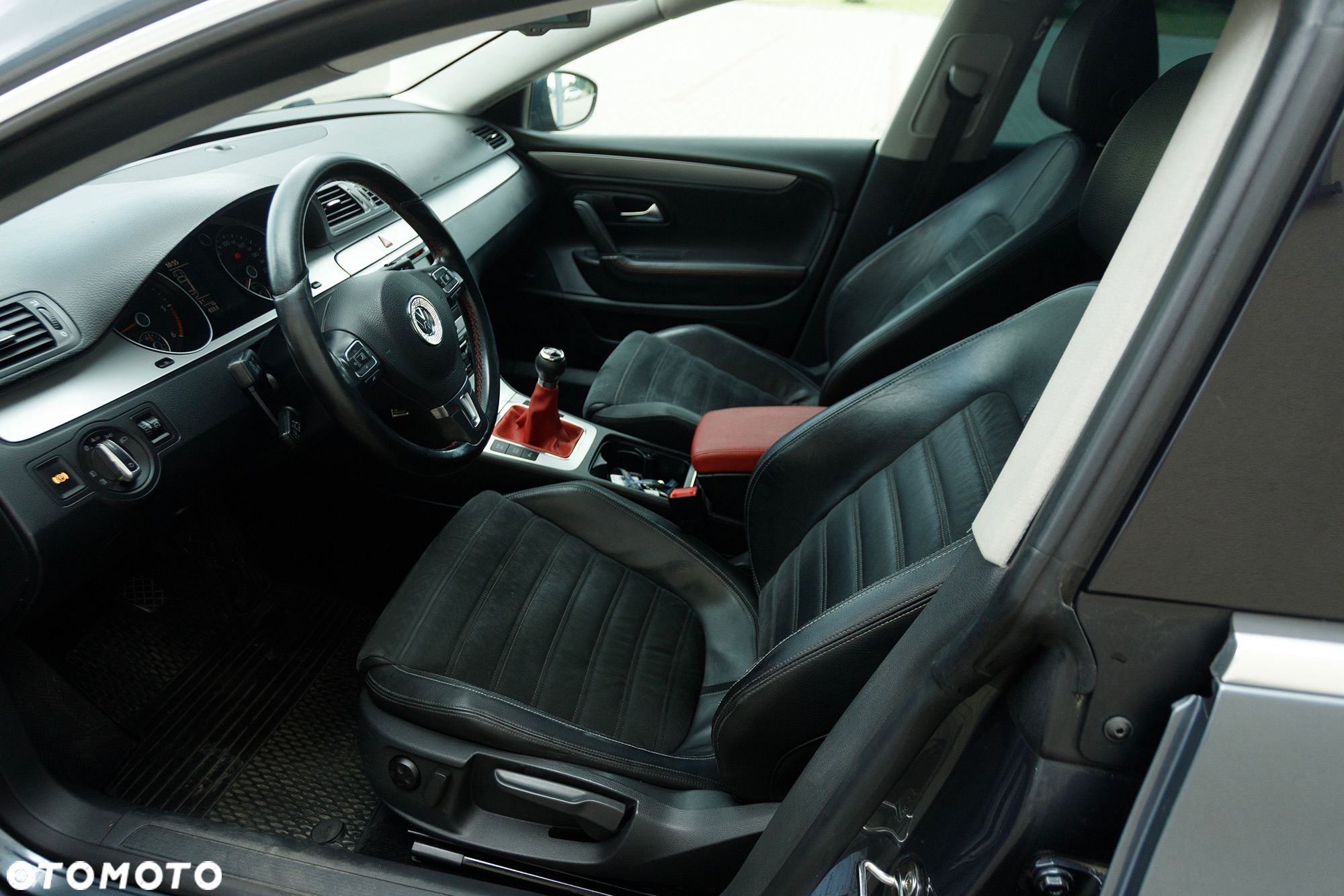 Volkswagen Passat 2.0 TDI Comfortline - 6