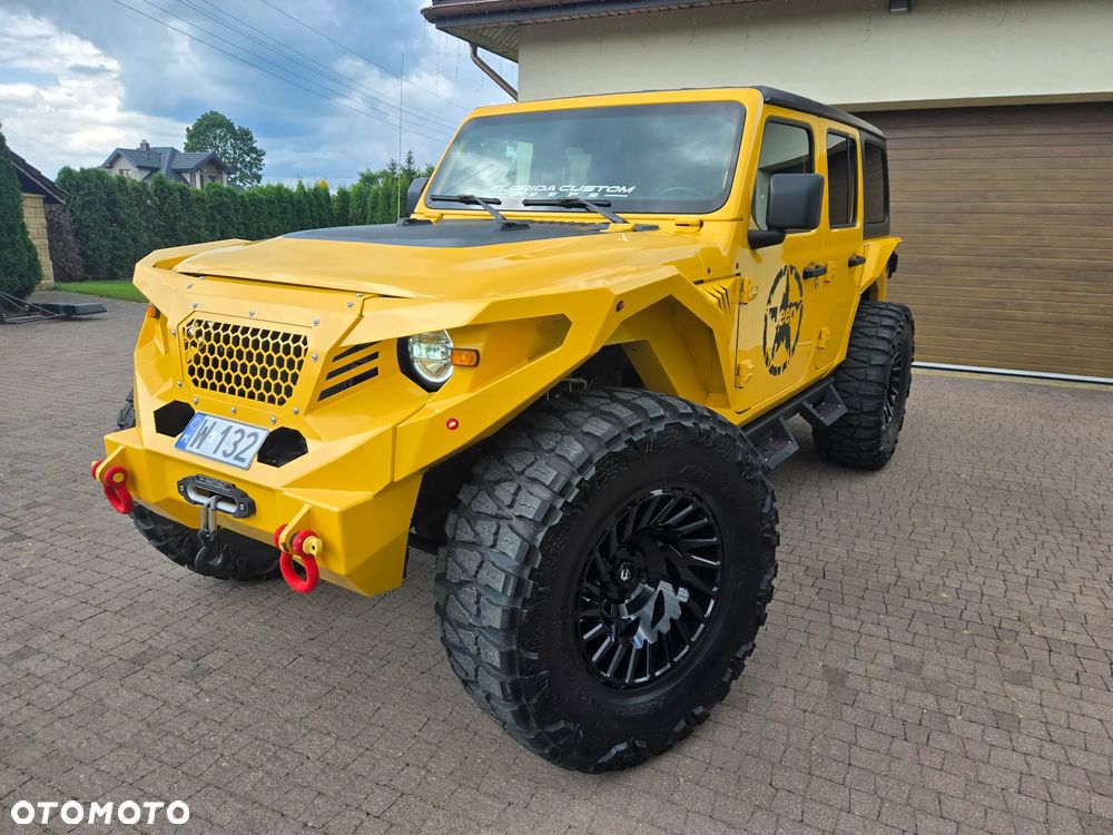Jeep Wrangler - 1