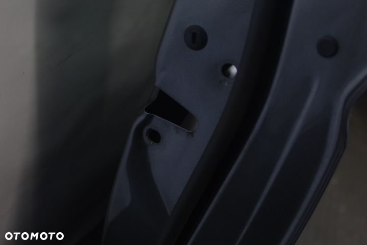 DRZWI PRAWY PRZÓD VOLKSWAGEN TOURAN II LR7H - 2