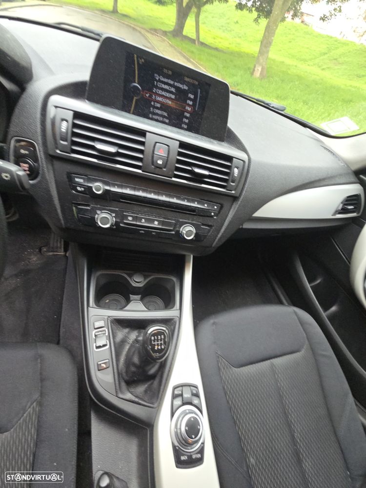 BMW 116 d EDynamics Line Urban - 21