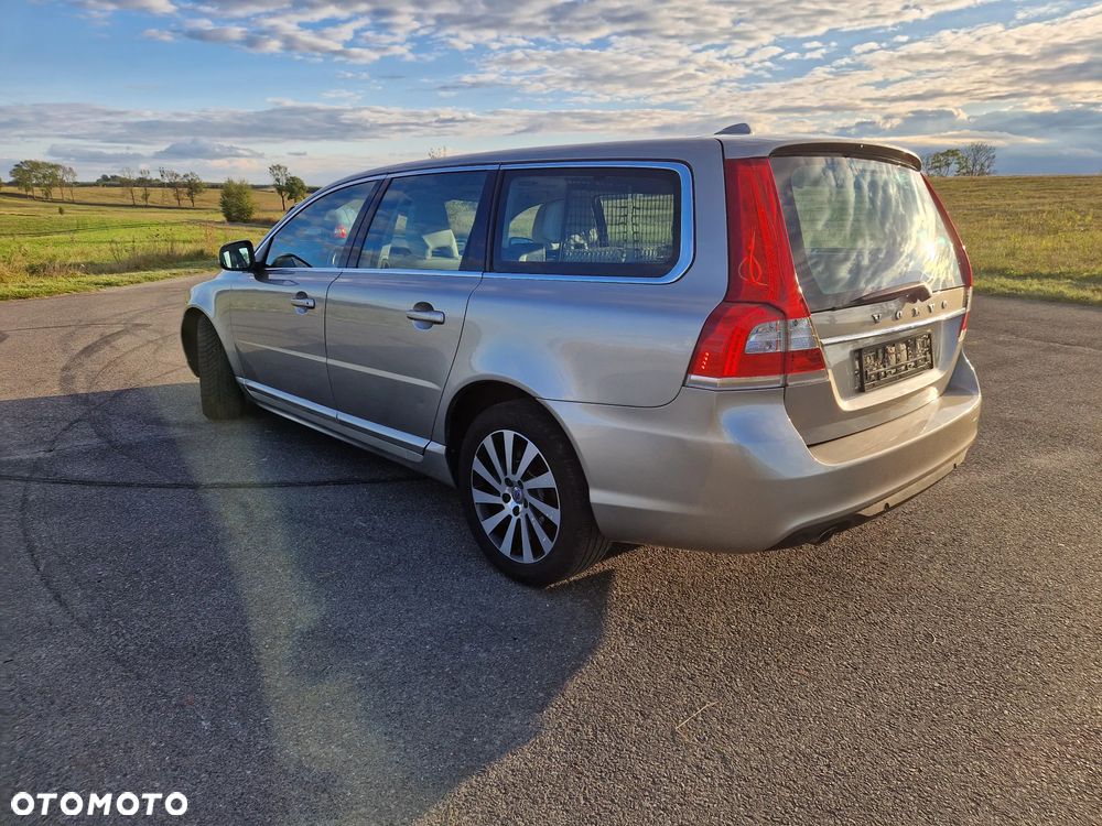 Volvo V70 D4 Momentum - 5