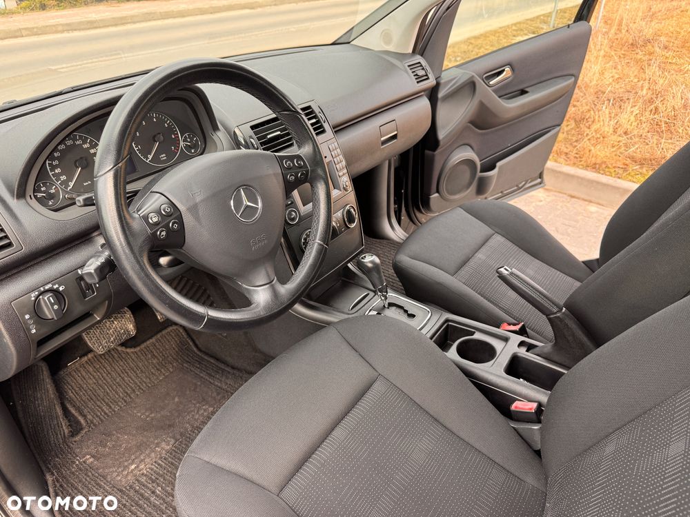 Mercedes-Benz Klasa A 160 Autotronic Elegance - 22