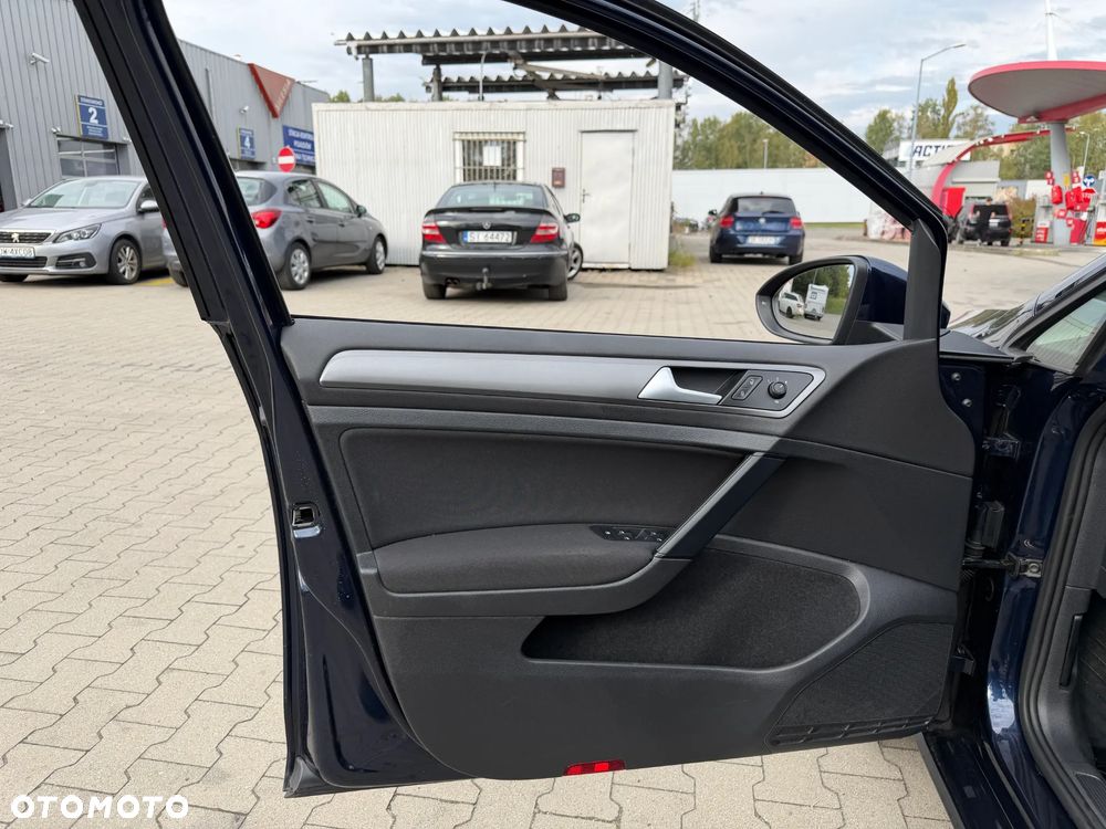 Volkswagen Golf 1.2 TSI BMT Trendline - 19