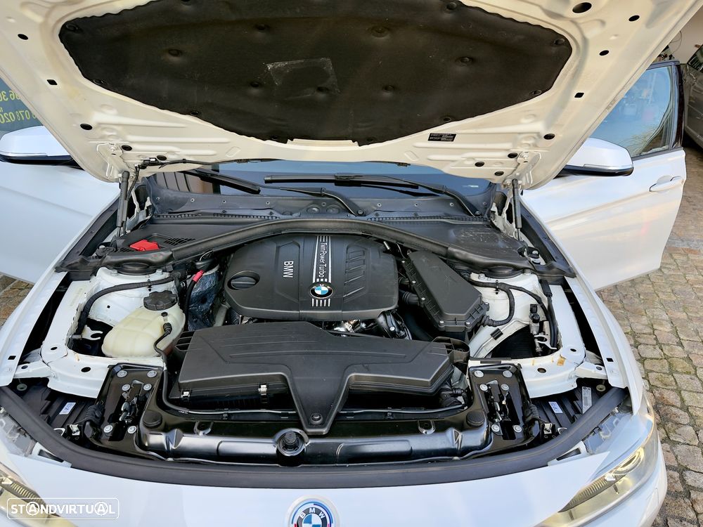 BMW 318 d Auto Pack M - 34