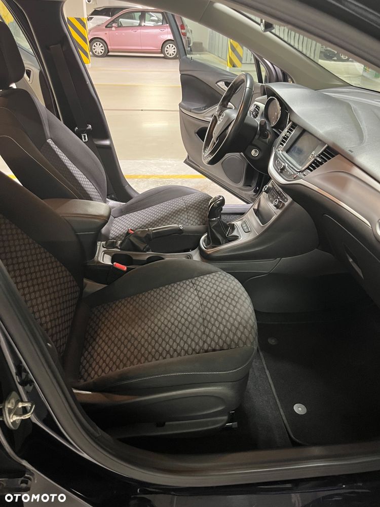 Opel Astra 1.6 CDTI Enjoy - 9