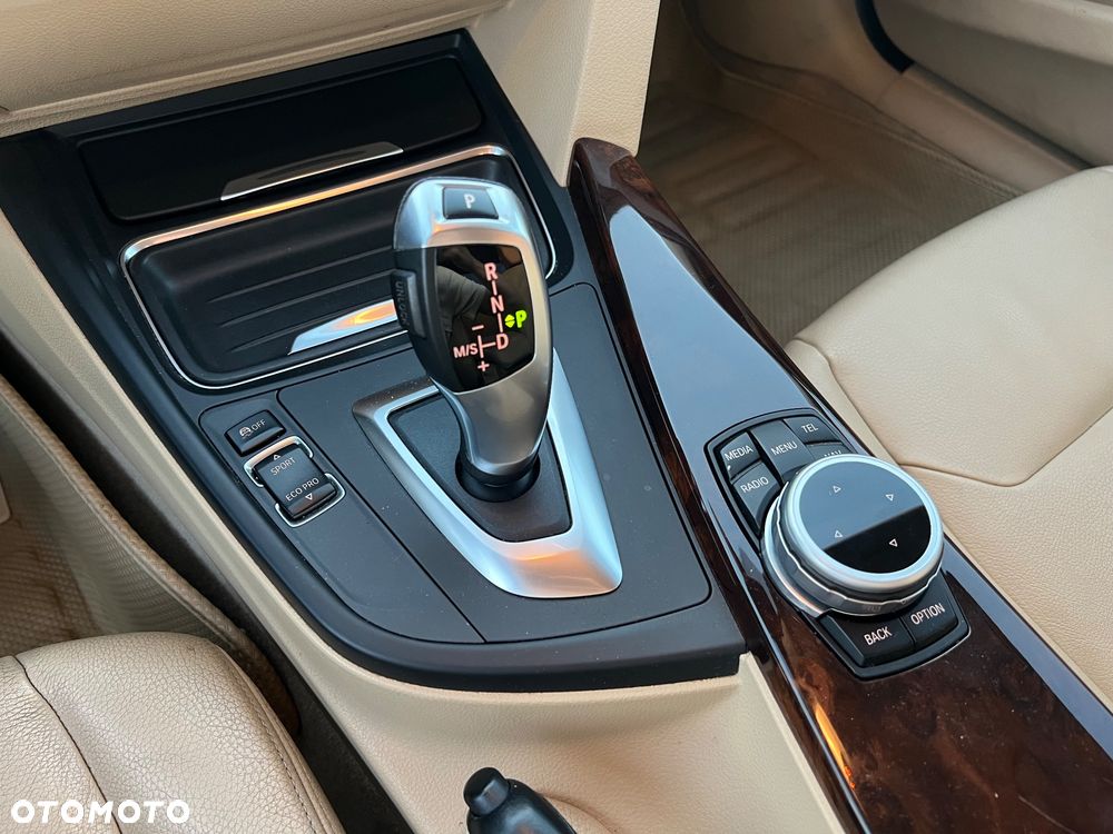 BMW Seria 3 316d Luxury Line - 14