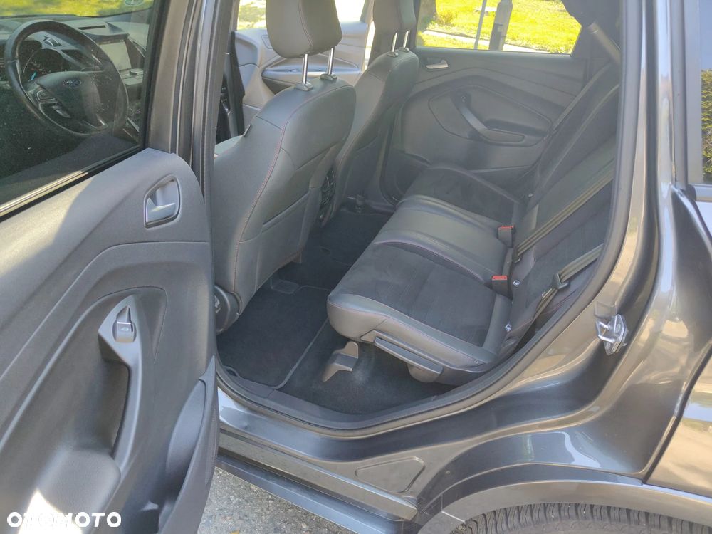 Ford Kuga 1.5 EcoBoost 2x4 ST-Line - 20