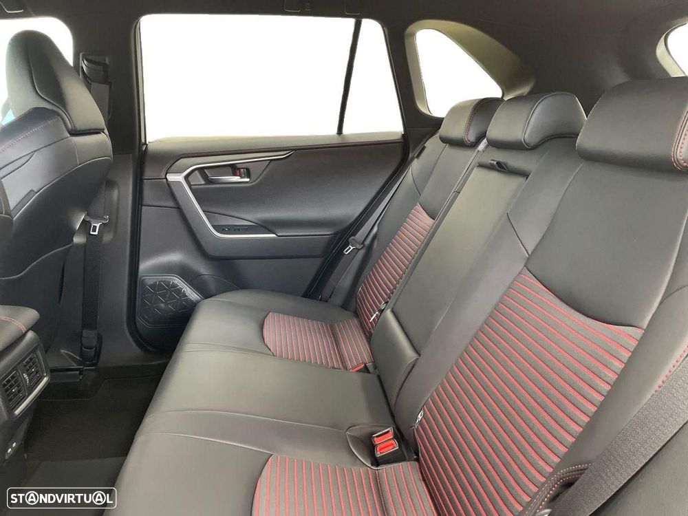 Toyota RAV4 - 12
