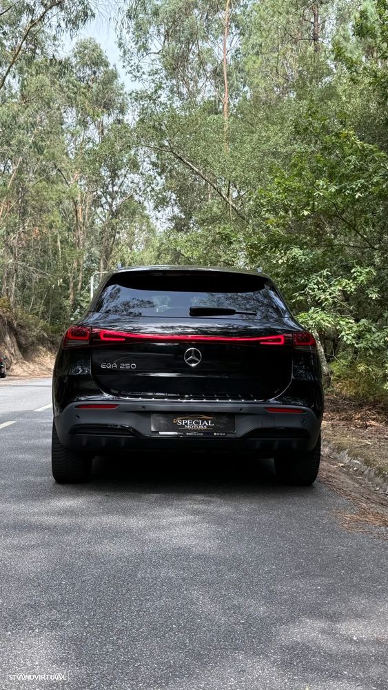 Mercedes-Benz EQA 250 AMG Line - 4