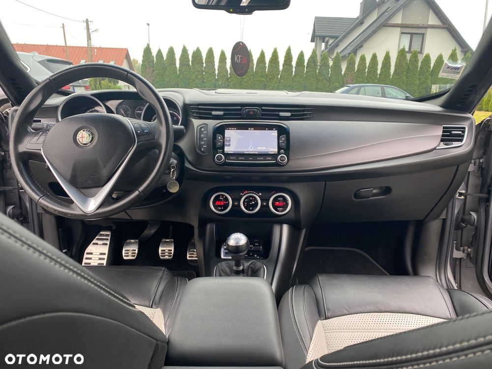 Alfa Romeo Giulietta 2.0 JTDM 16V Collezione - 12