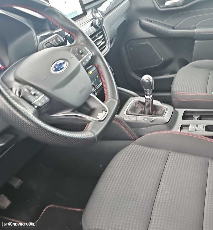 Ford Kuga 1.5 EcoBoost ST-Line — fotografia 4