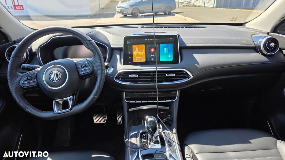 MG HS 1.5 T-GDi 7DCT Exclusive - 8