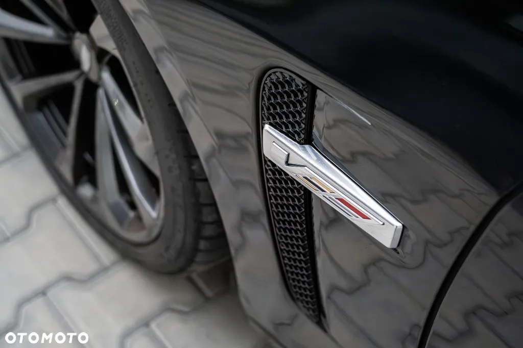 Cadillac CTS - 20