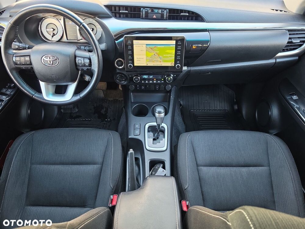 Toyota Hilux 2.8 D-4D Double Cab SR5 4x4 - 11