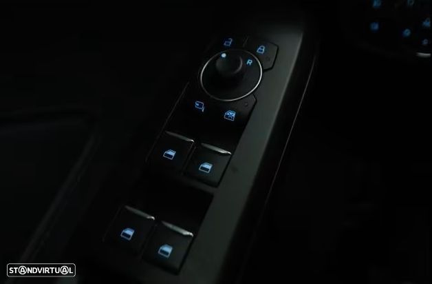 Ford Focus 1.0 EcoBoost MHEV ST-Line - 4