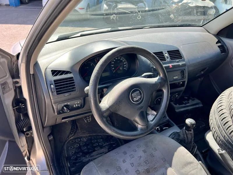 Seat IBIZA II Van 1.9 SD de 2000 - 4