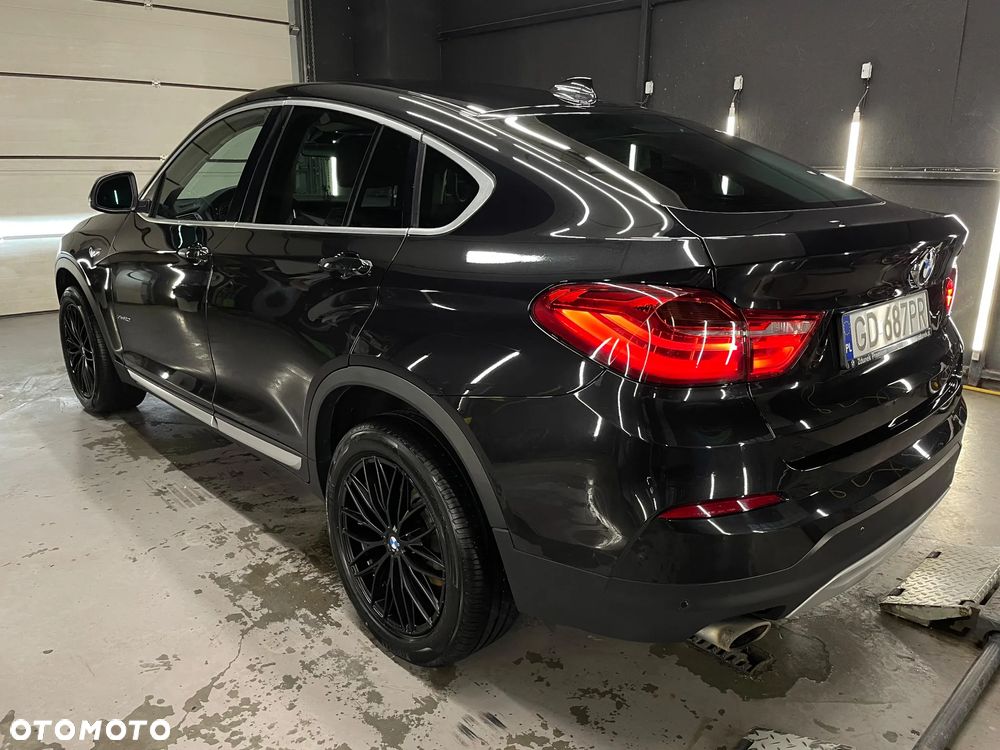 BMW X4 xDrive20i - 9