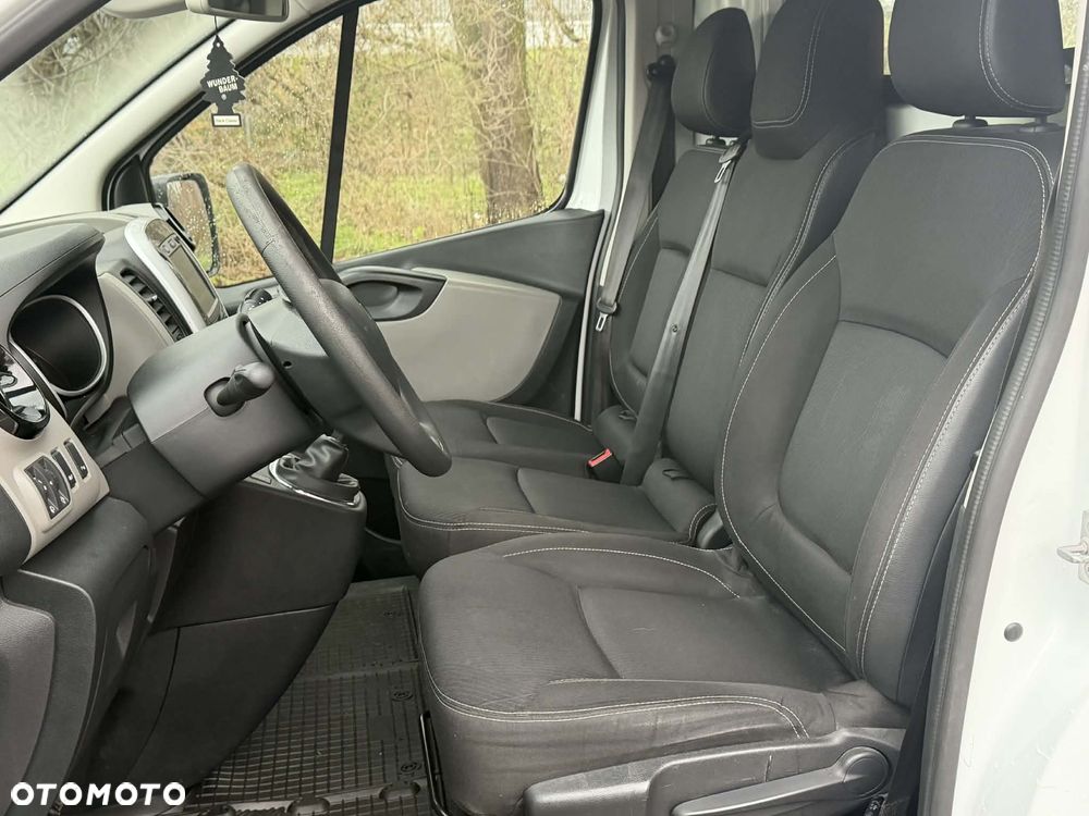 Renault Trafic - 11