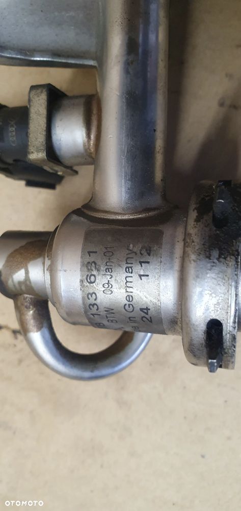 Listwa wtryskowa wtryski Audi A4 B6 2.0 058133681 06B133551K - 6