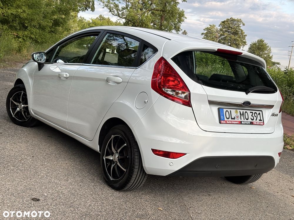 Ford Fiesta - 2
