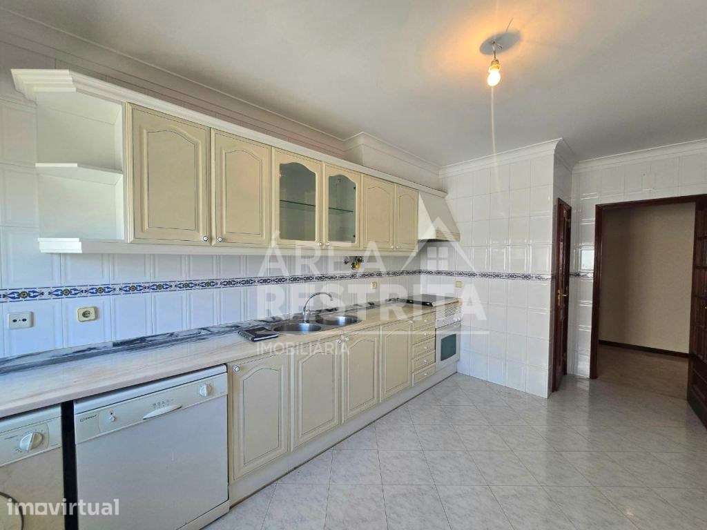 Apartamento T2 c/Parqueamento, na Cavaleira - Algueirão - Grande imagem: 2/24