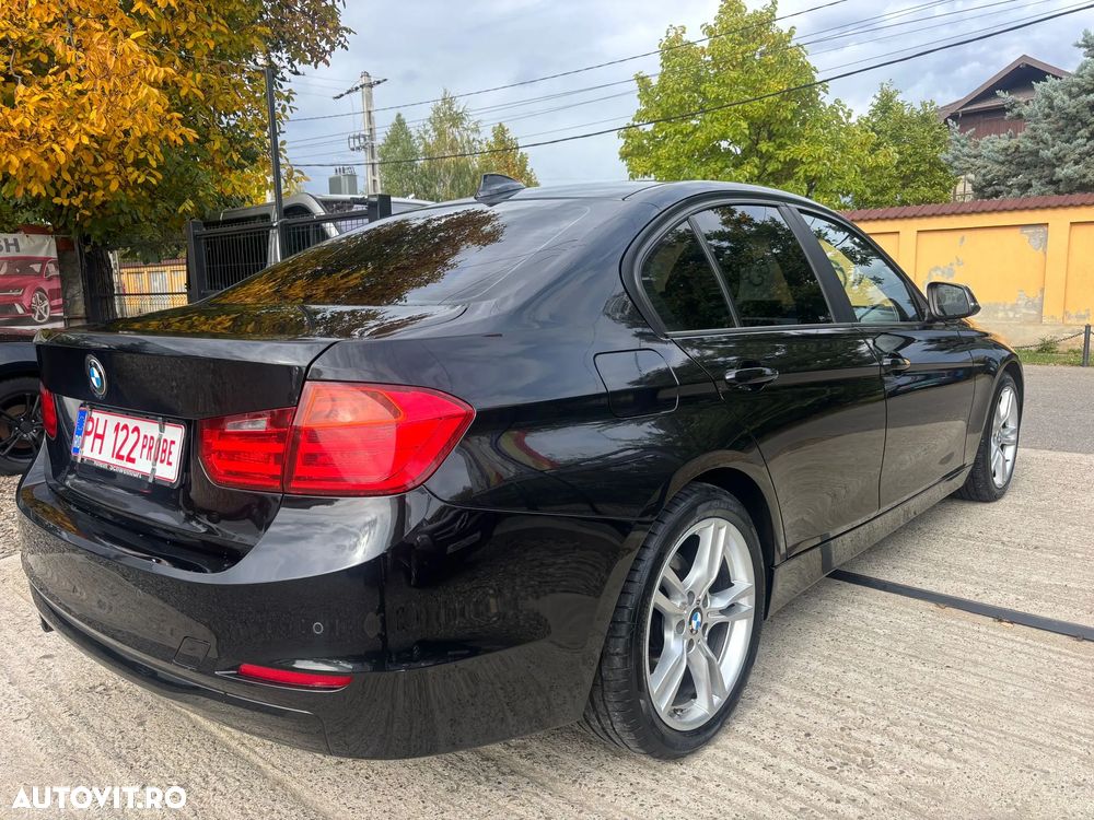 BMW Seria 3 320d Sport Line - 4