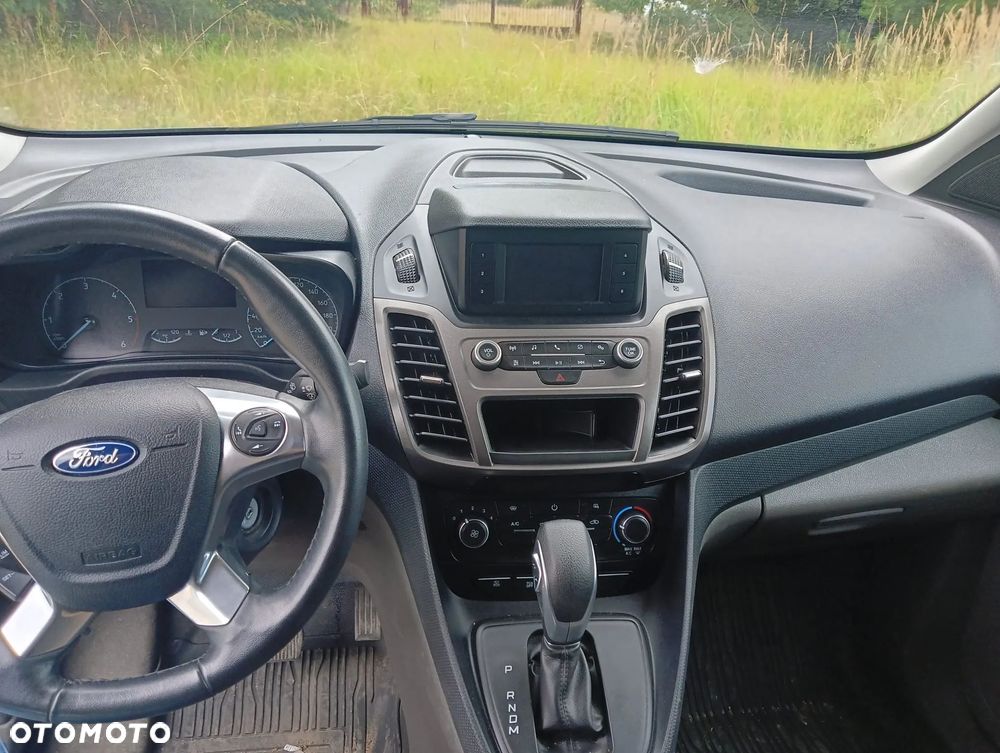 Ford Transit Connect - 11
