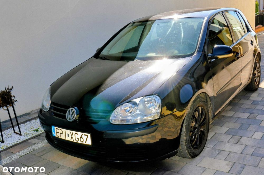 Volkswagen Golf - 1
