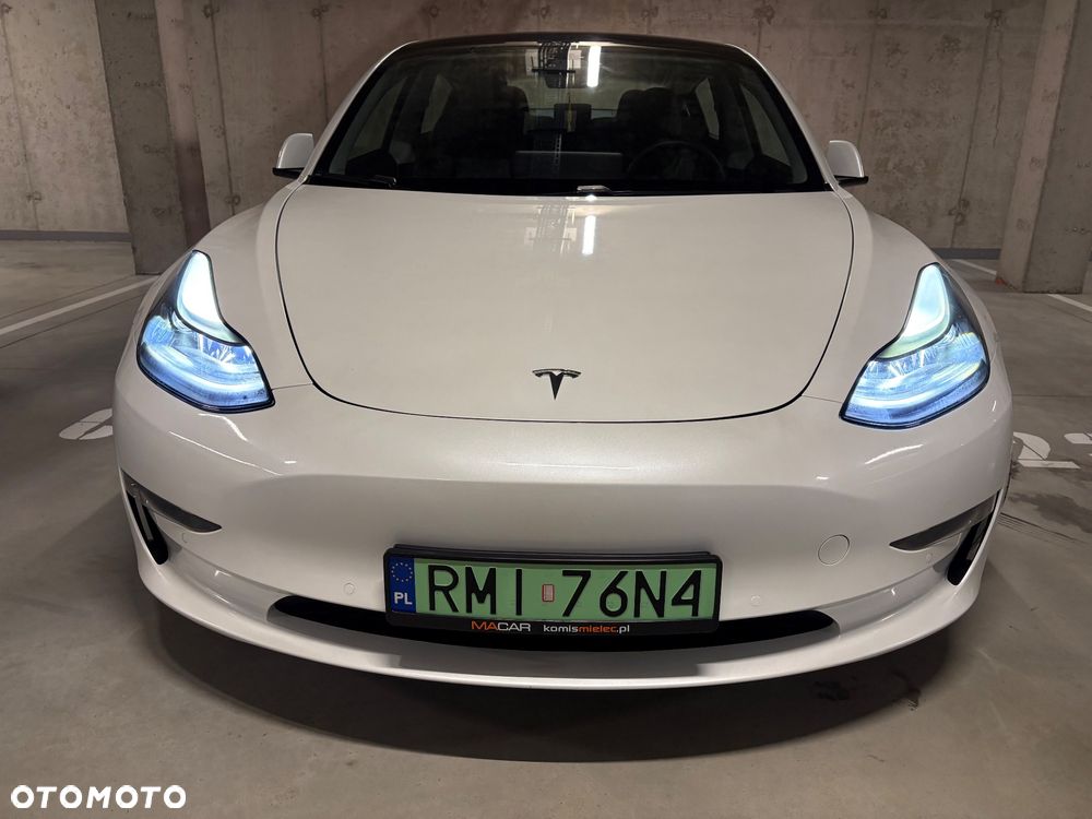 Tesla Model 3 - 2