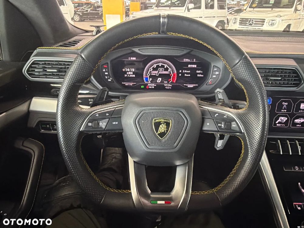 Lamborghini Urus Standard - 17