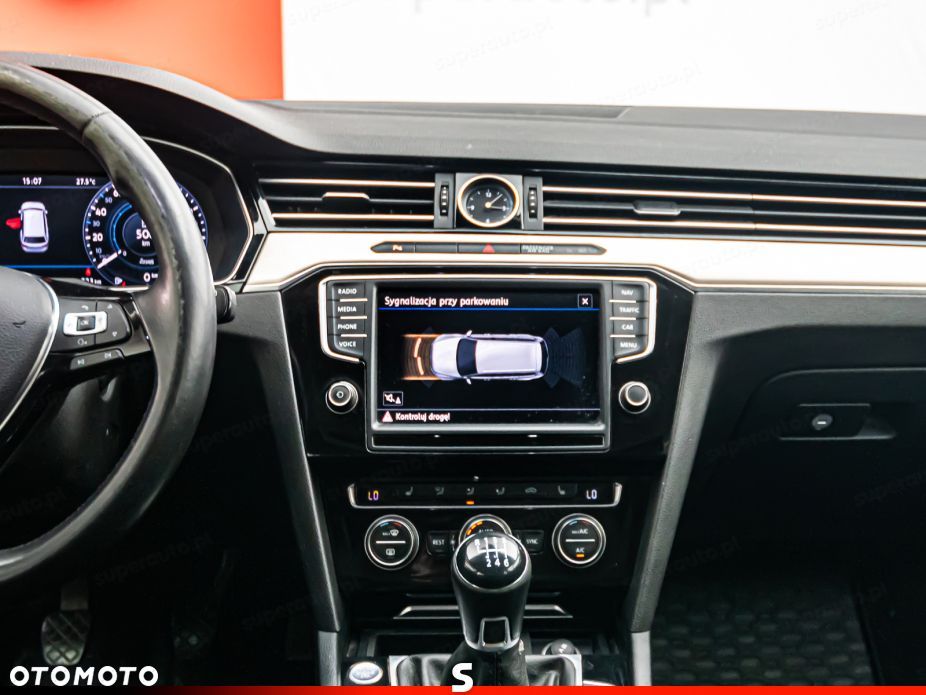 Volkswagen Passat 2.0 TDI BMT Highline - 16