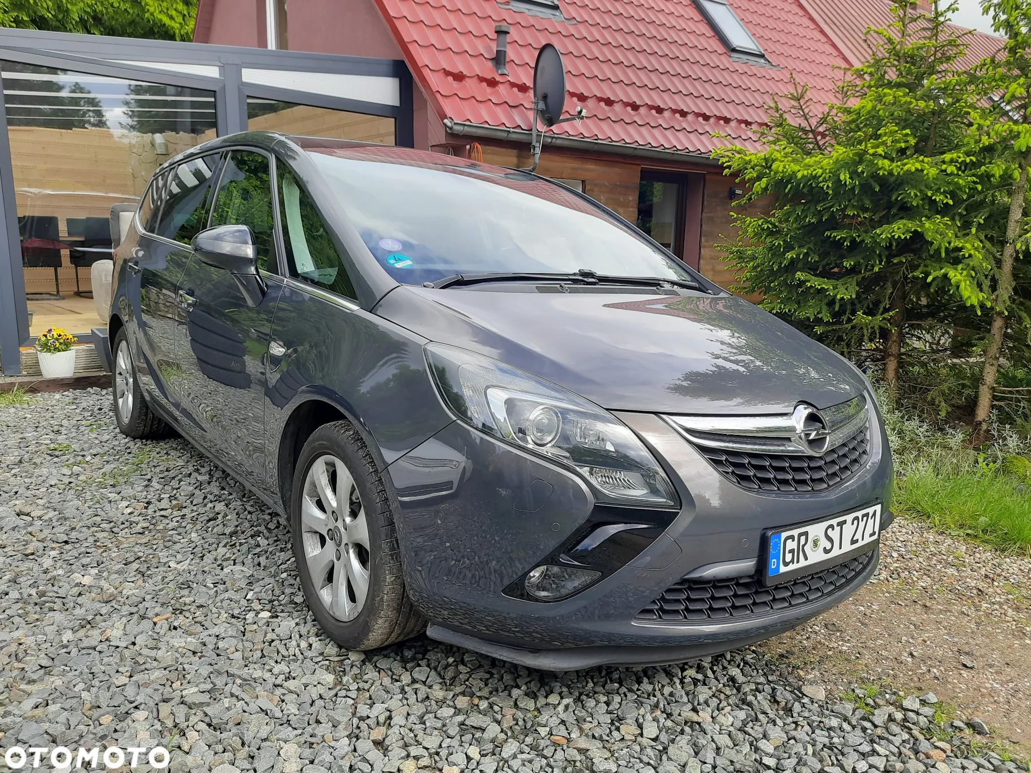 Opel Zafira Tourer 1.4 Turbo Business Edition - 1