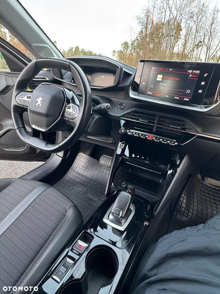 Peugeot 208 1.2 PureTech Active S&S EAT8 - 18